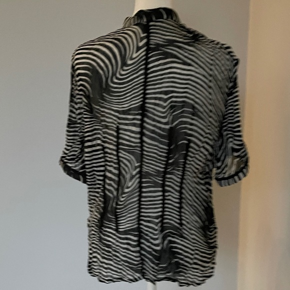 alberto makali Black and White geometric design top large - Picture 3 of 8